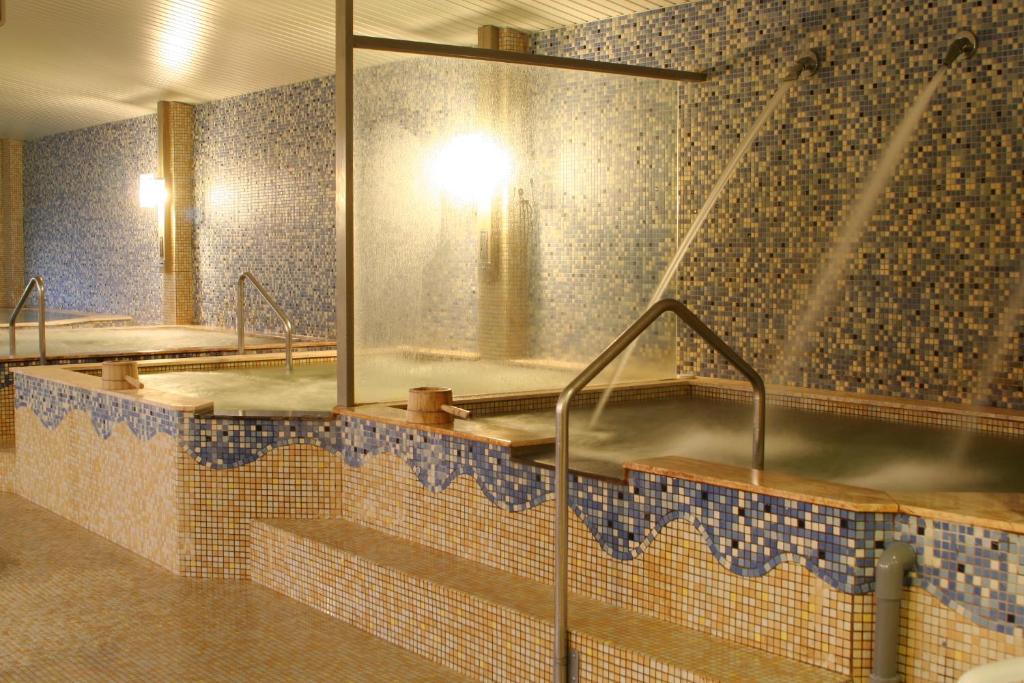 Chat Hot Spring Resort Кийлунг Екстериор снимка