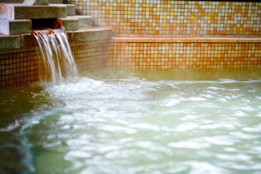 Chat Hot Spring Resort Кийлунг Екстериор снимка