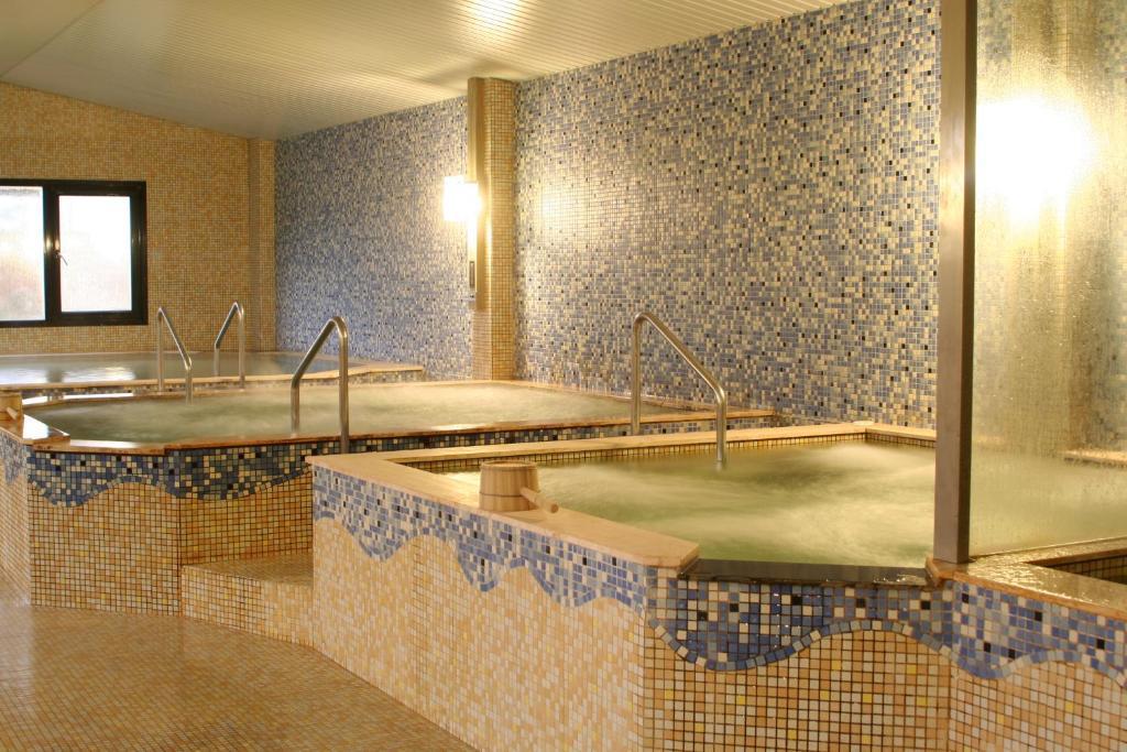 Chat Hot Spring Resort Кийлунг Екстериор снимка