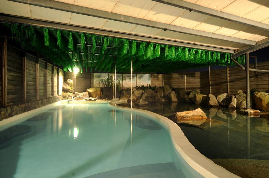 Chat Hot Spring Resort Кийлунг Екстериор снимка