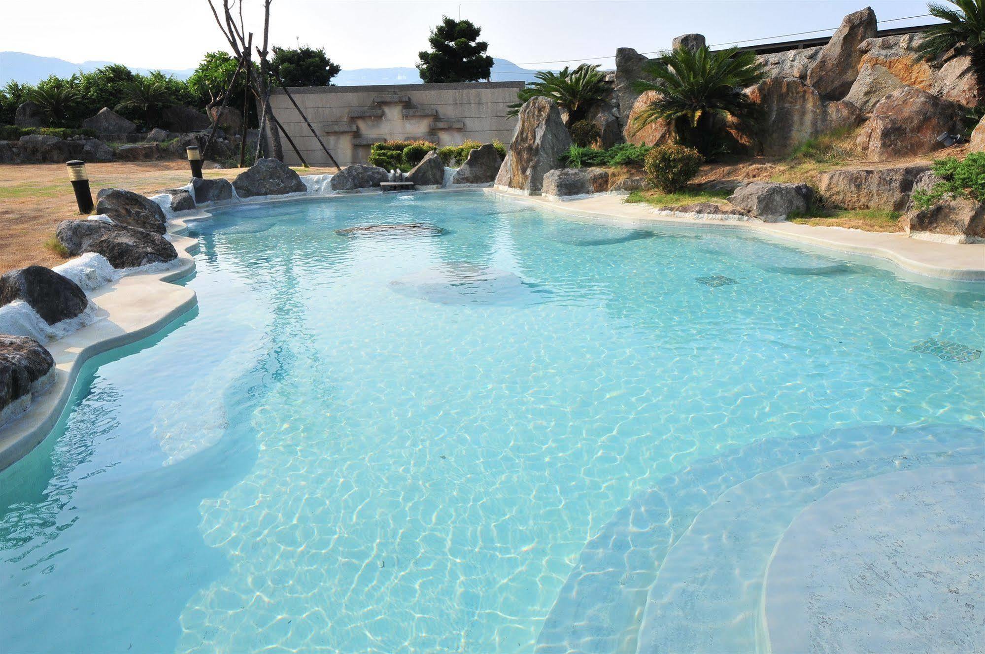 Chat Hot Spring Resort Кийлунг Екстериор снимка